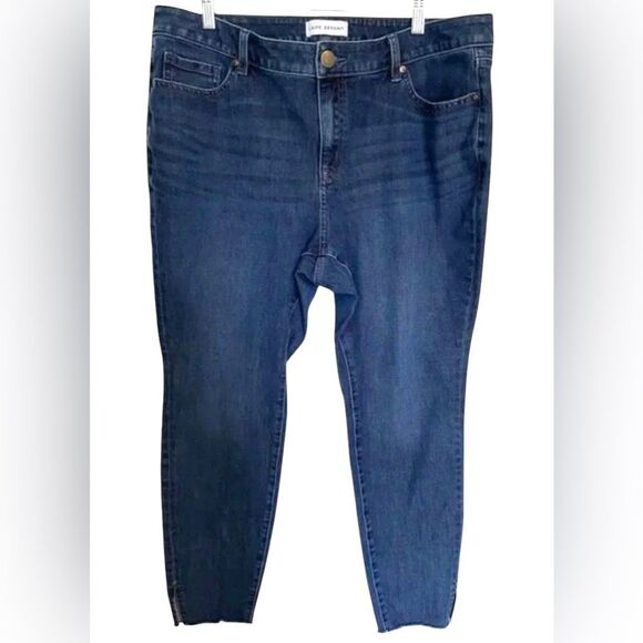 Lane Bryant FlexMagic Waistband High-Rise Skinny Ultimate Stretch Jeans. Size 18 - Picture 2 of 5